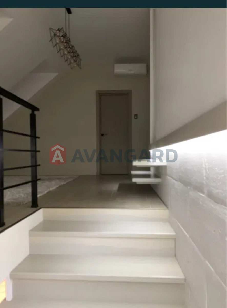 3 комн. квартира, 92/-/20 кв. м., 1/2 этаж фото 12 3 комн. квартира, 92/-/20 кв. м., 1/2 этаж фото 12