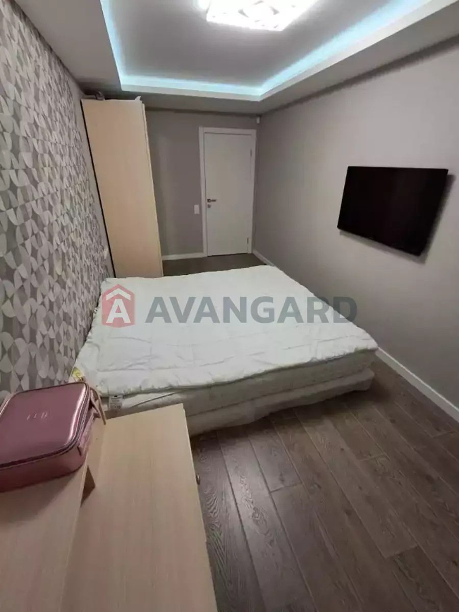 3 . , 57/40/5 . ., 1/5   4