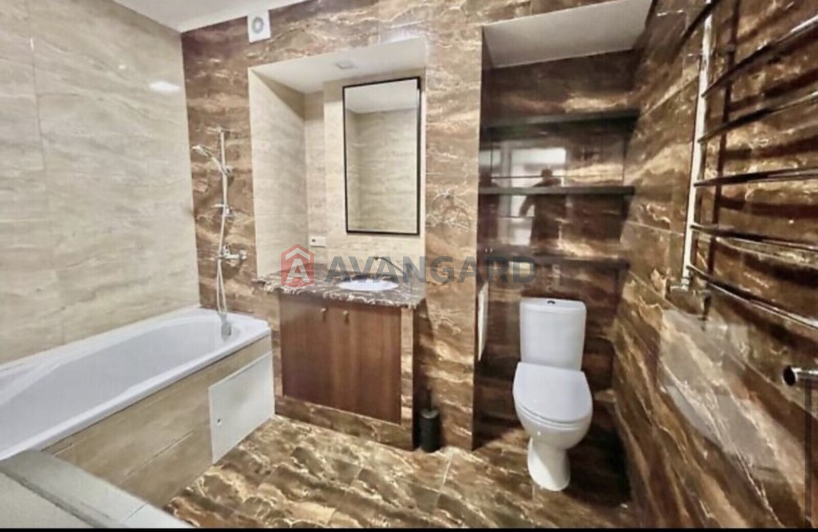 3 ��. ��������, 100/-/32 ��. �., 8/8 ������ ���� 10