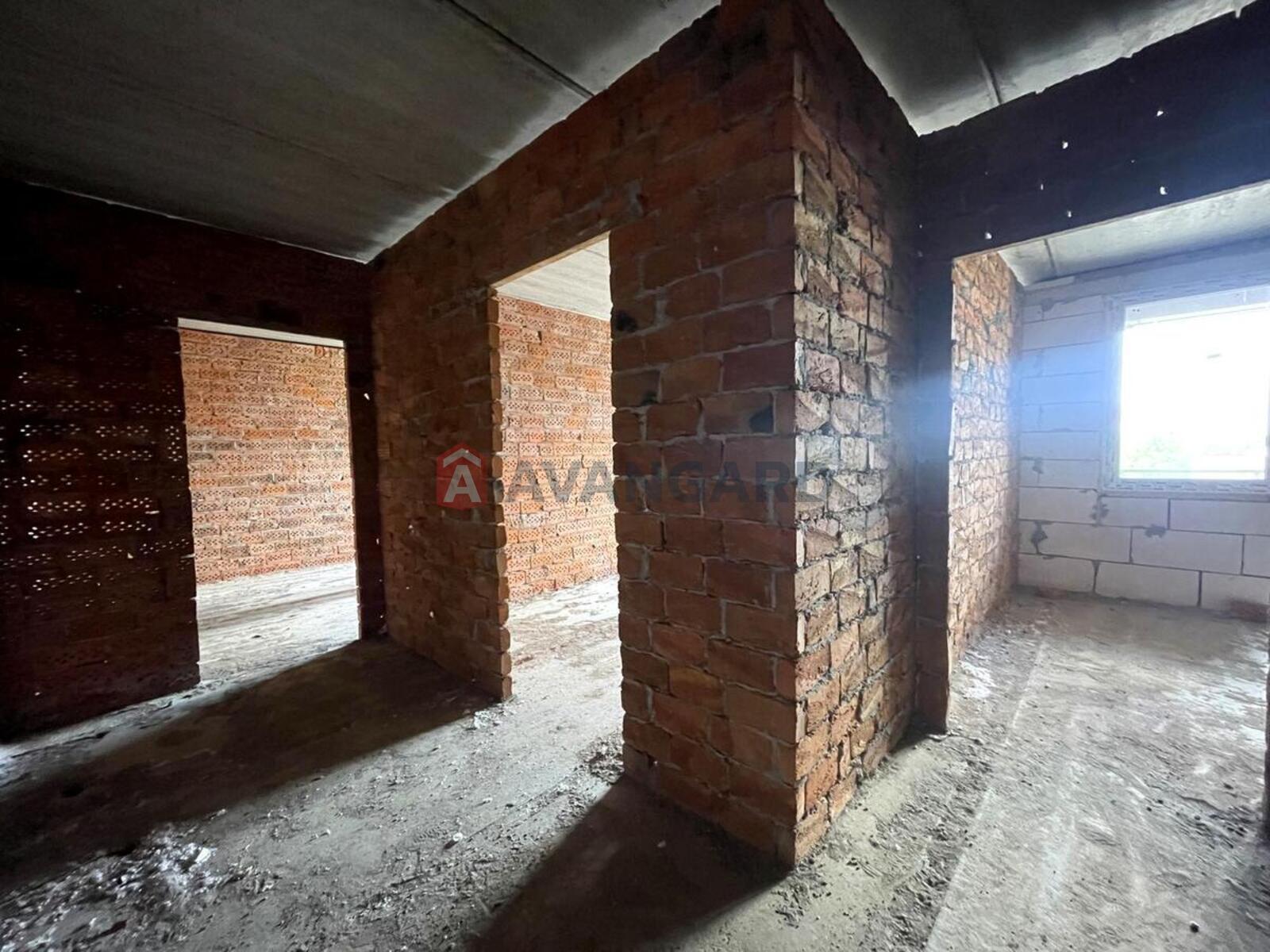 2 ��. ��������, 65/30/9 ��. �., 6/10 ������ ���� 13