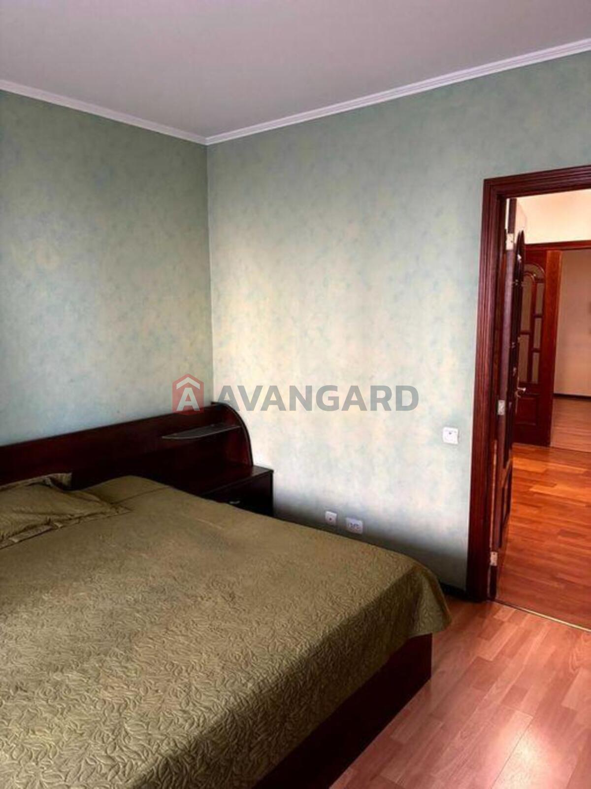 3 ��. ��������, 79/-/8 ��. �., 4/14 ������ ���� 16