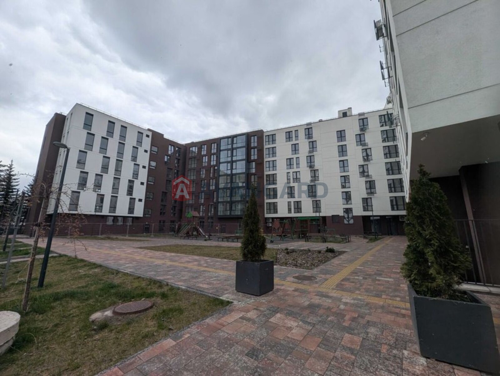 1 ��. ��������, 43/-/14 ��. �., 5/7 ������ ���� 4