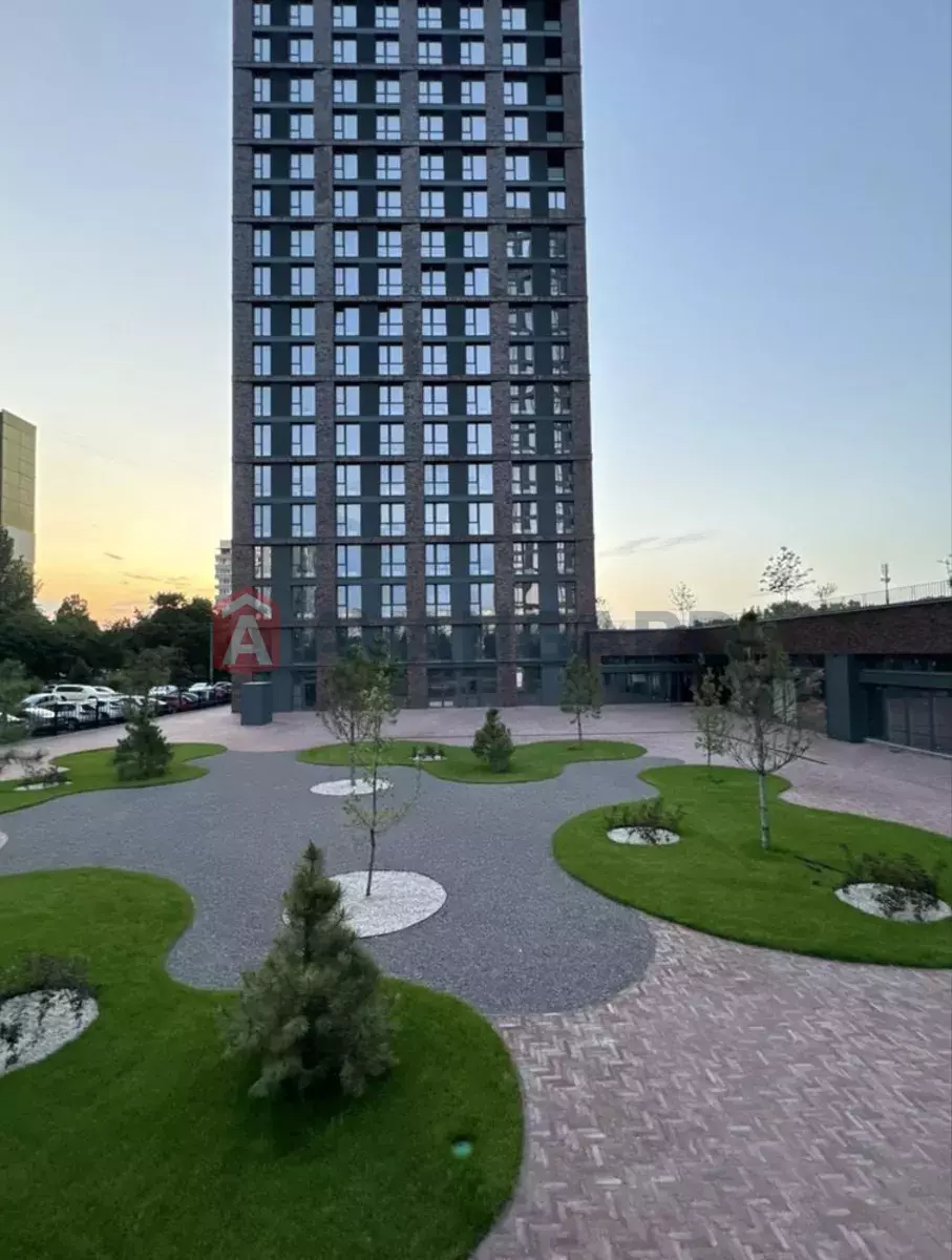 1 ��. ��������, 48/-/48 ��. �., 4/24 ������ ���� 3