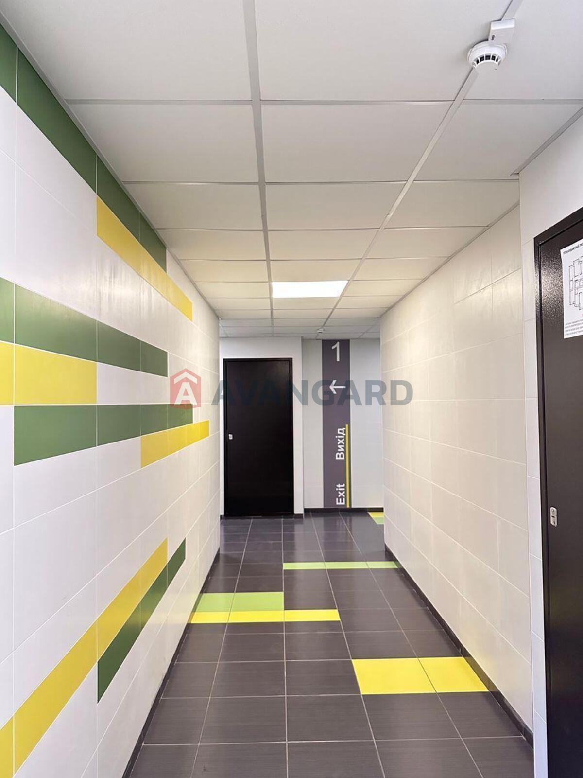 3 ��. ��������, 78/44/11 ��. �., 18/22 ������ ���� 5