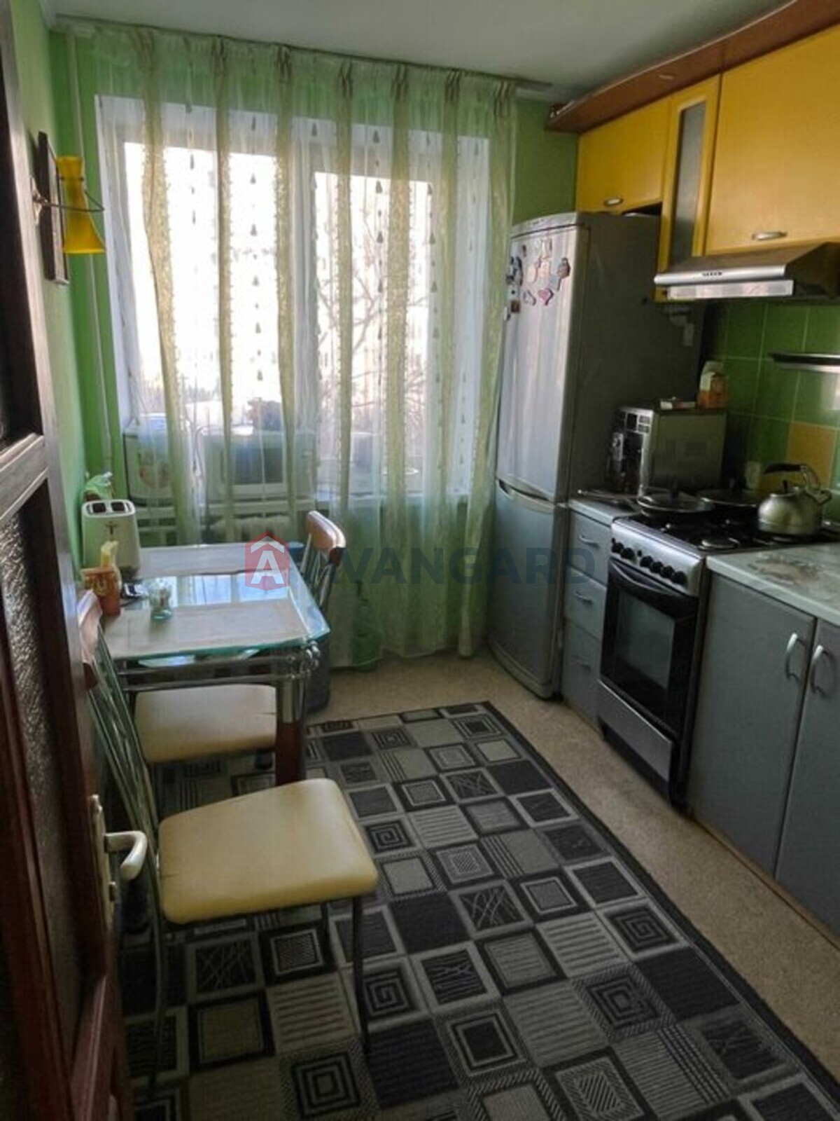 3 ����. ��������, 70/-/7 ��. �., 5/9 ���� ���� 10