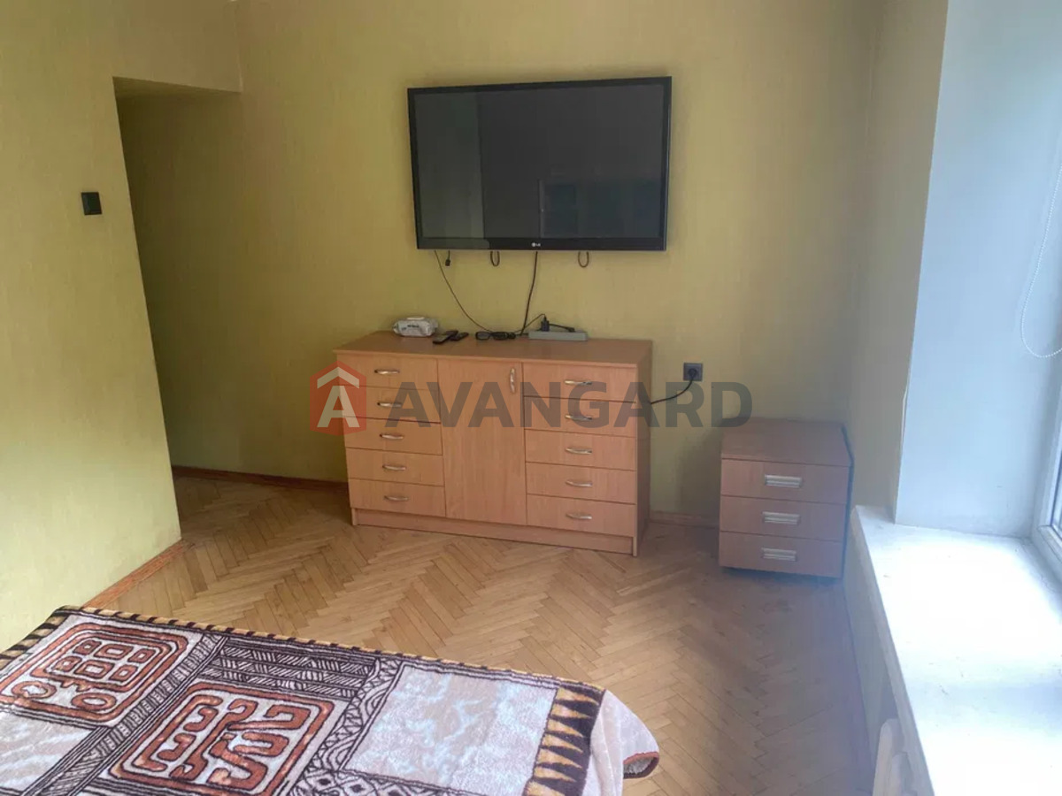 2 ����. ��������, 61/-/9 ��. �., 6/10 ���� ���� 4