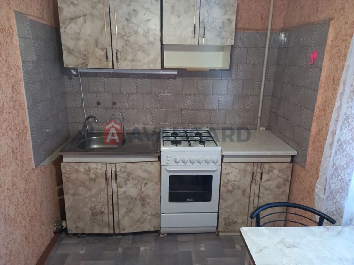 1 ��. ��������, 40/30/8 ��. �., 3/9 ������ ���� 3