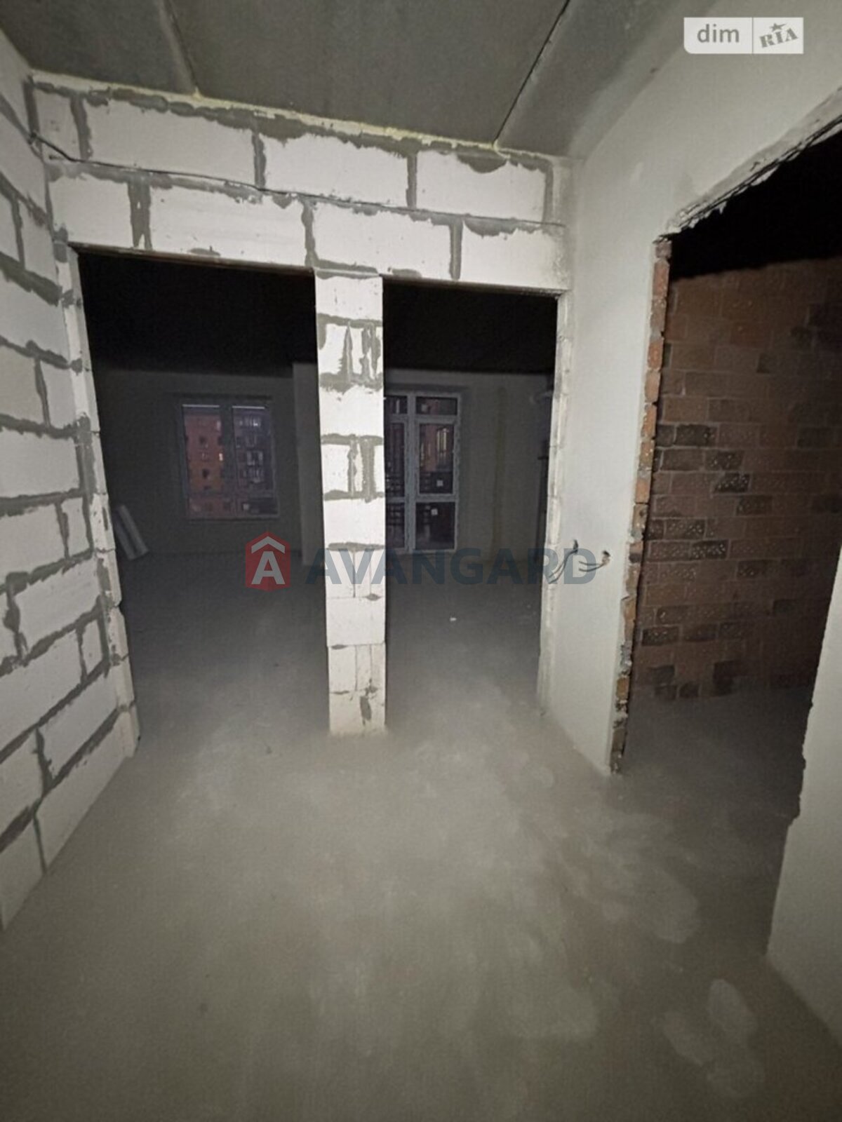 1 . , 44/-/- . ., 8/10   5