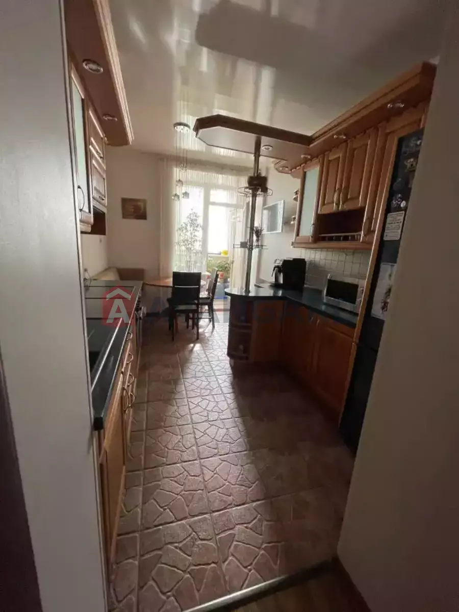 3 ����. ��������, 88/-/11 ��. �., 8/14 ���� ���� 4