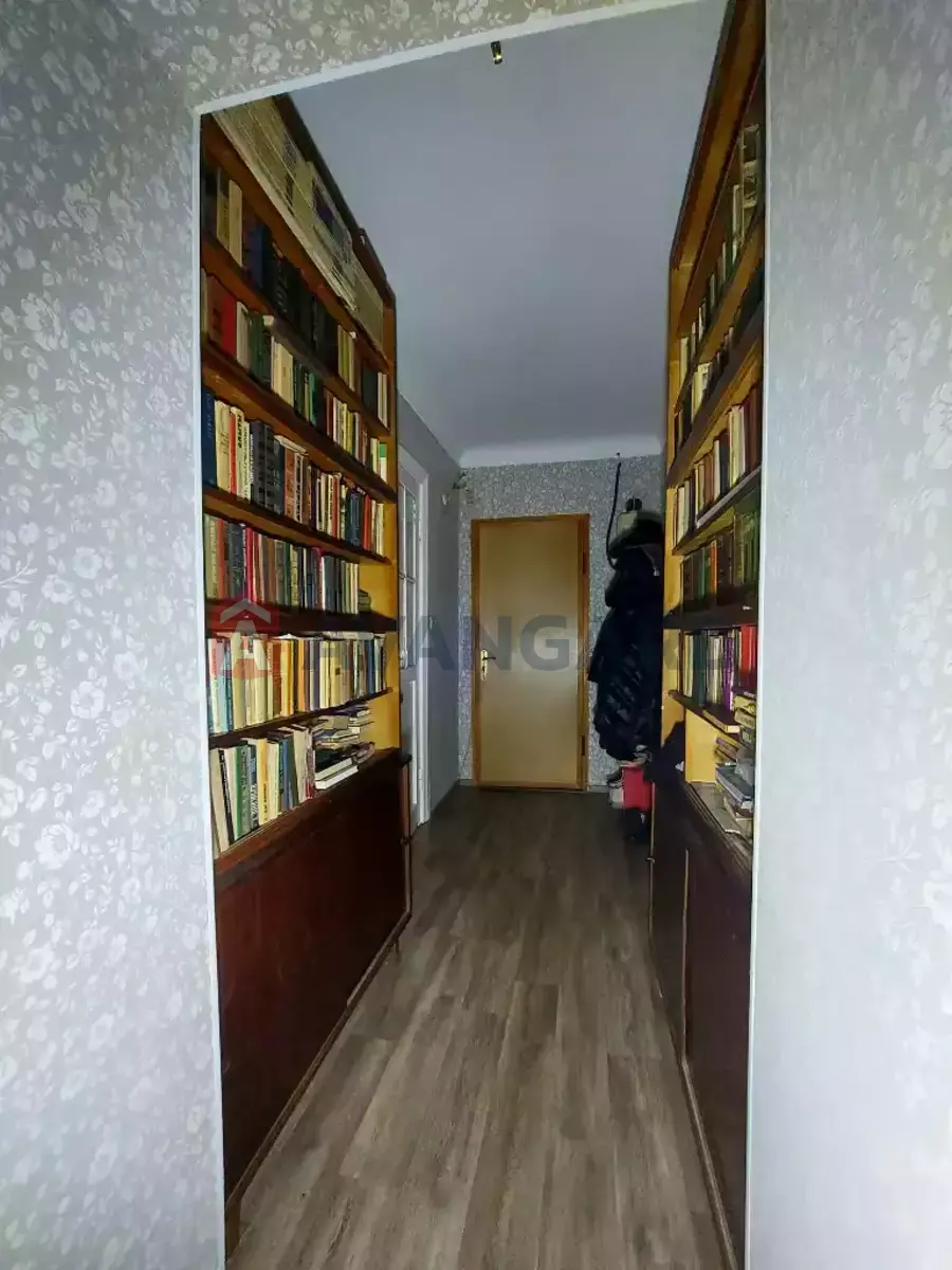 3 ��. ��������, 72/48/8 ��. �., 3/5 ������ ���� 7