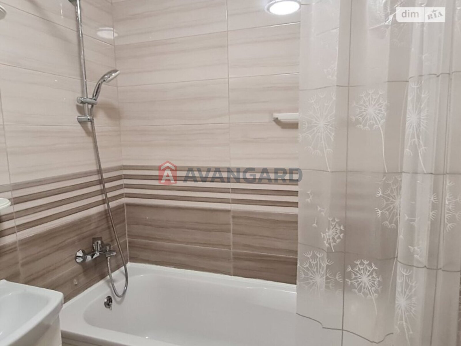 1 ��. ��������, 45/19/15 ��. �., 3/12 ������ ���� 7