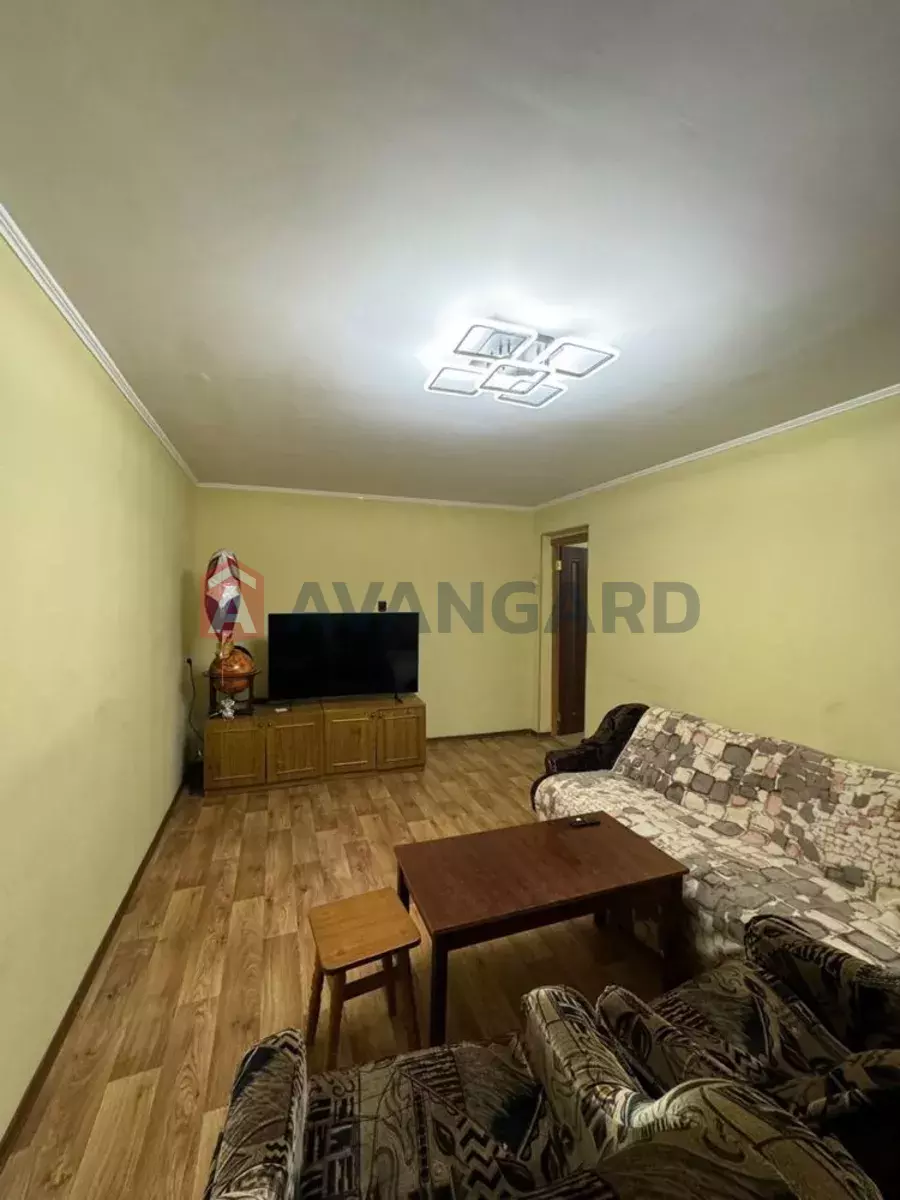 2 ����. ��������, 46/-/8 ��. �., 2/5 ���� ���� 5