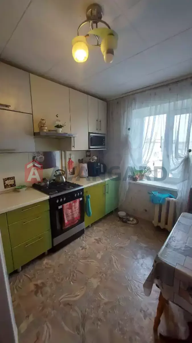 3 ��. ��������, 69/40/8 ��. �., 10/10 ������ ���� 4