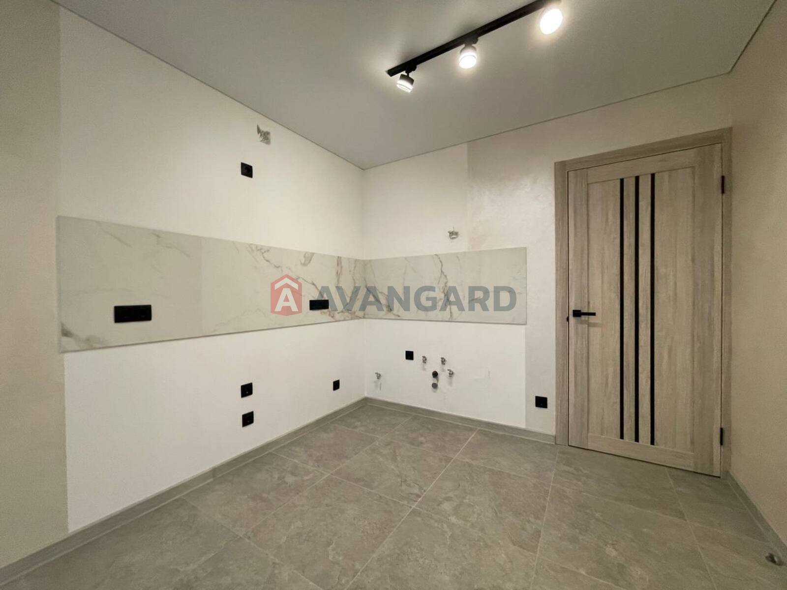 1 ����. ��������, 41/-/17 ��. �., 3/10 ���� ���� 14