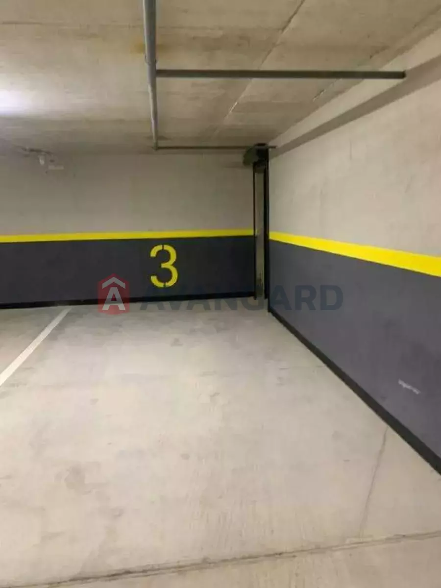 4 ��. ��������, 141/-/12 ��. �., 9/9 ������ ���� 21