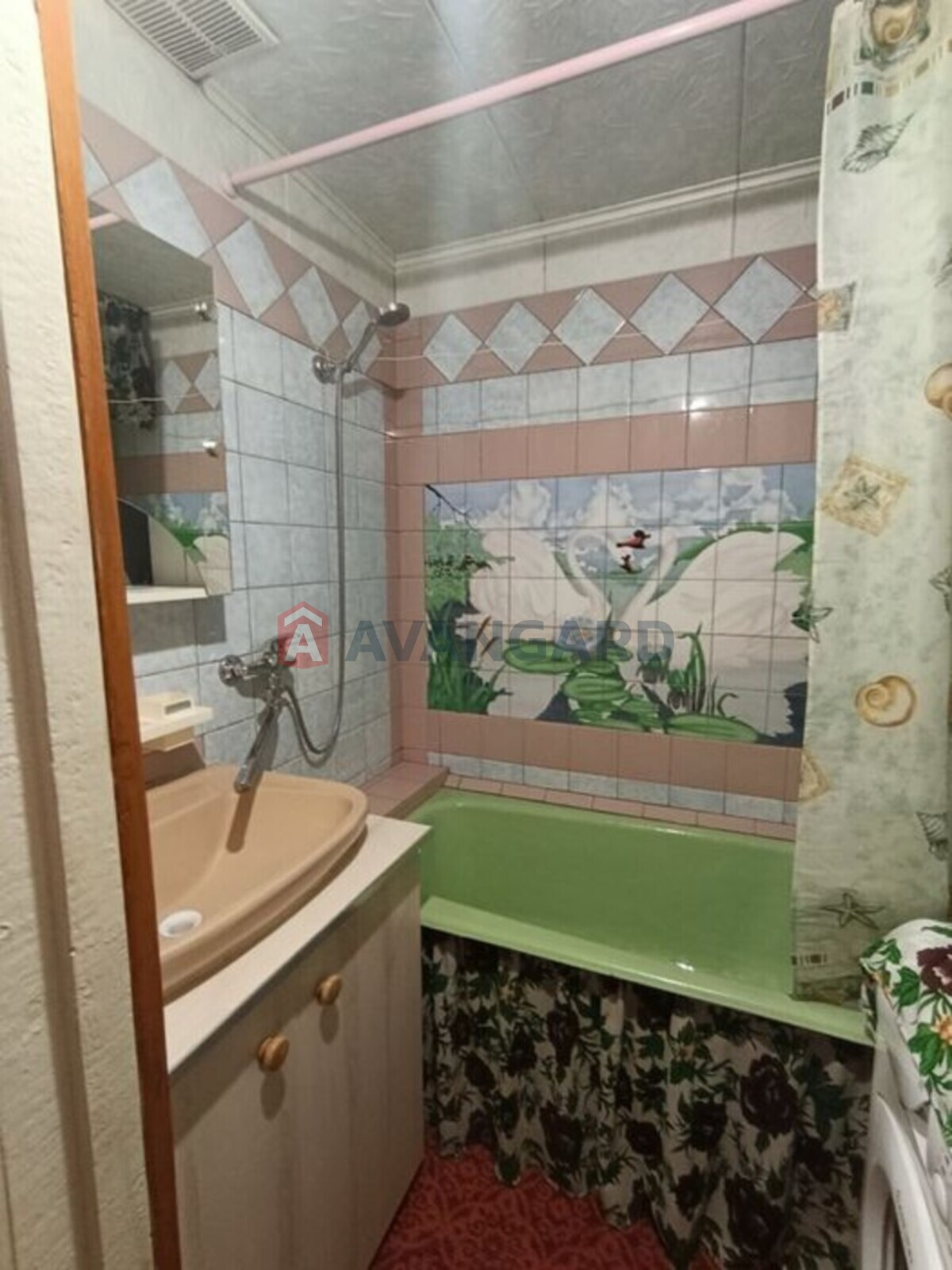 3 ��. ��������, 70/-/8 ��. �., 6/9 ������ ���� 5