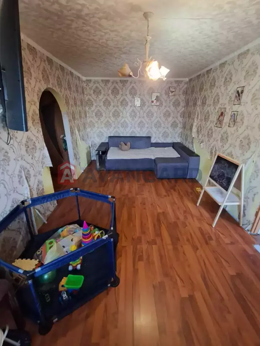 2 ��. ��������, 46/28/5 ��. �., 3/5 ������ ���� 5