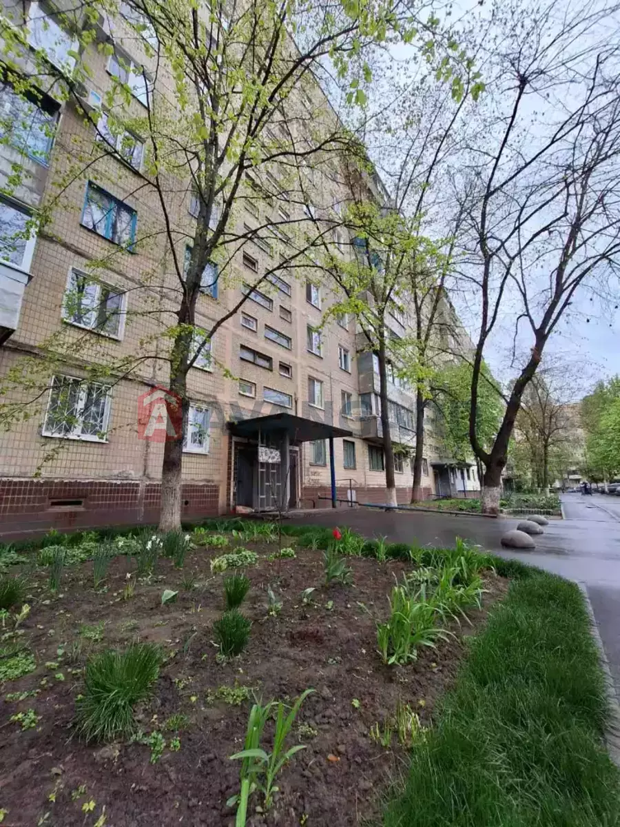 2 ��. ��������, 45/27/7 ��. �., 9/9 ������ ���� 23