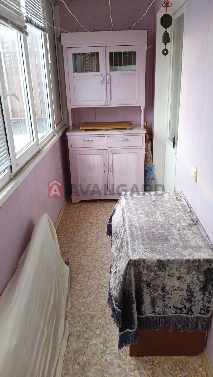 4 ��. ��������, 82/51/7 ��. �., 8/9 ������ ���� 4