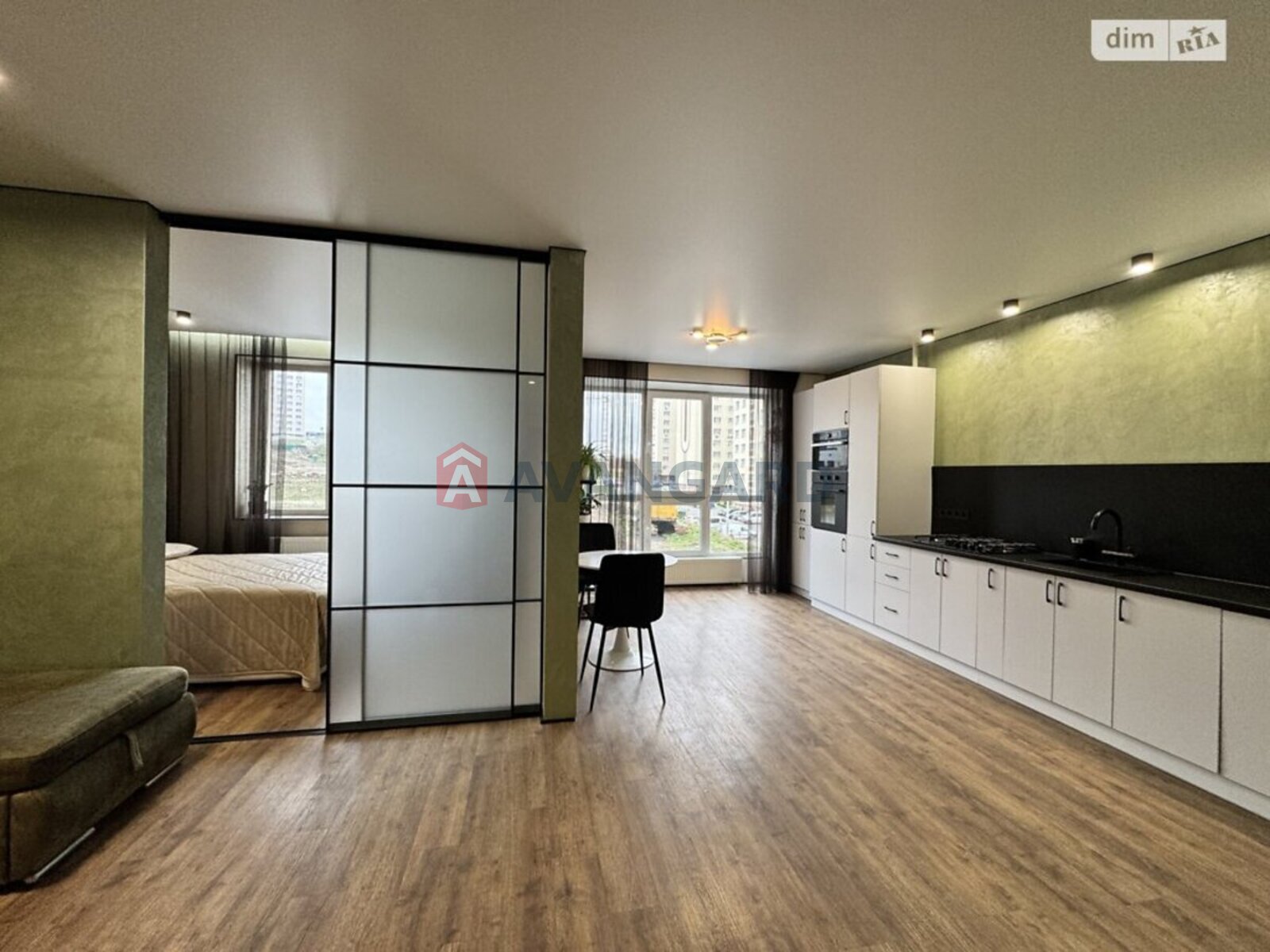 1 ��. ��������, 48/16/16 ��. �., 2/10 ������ ���� 18