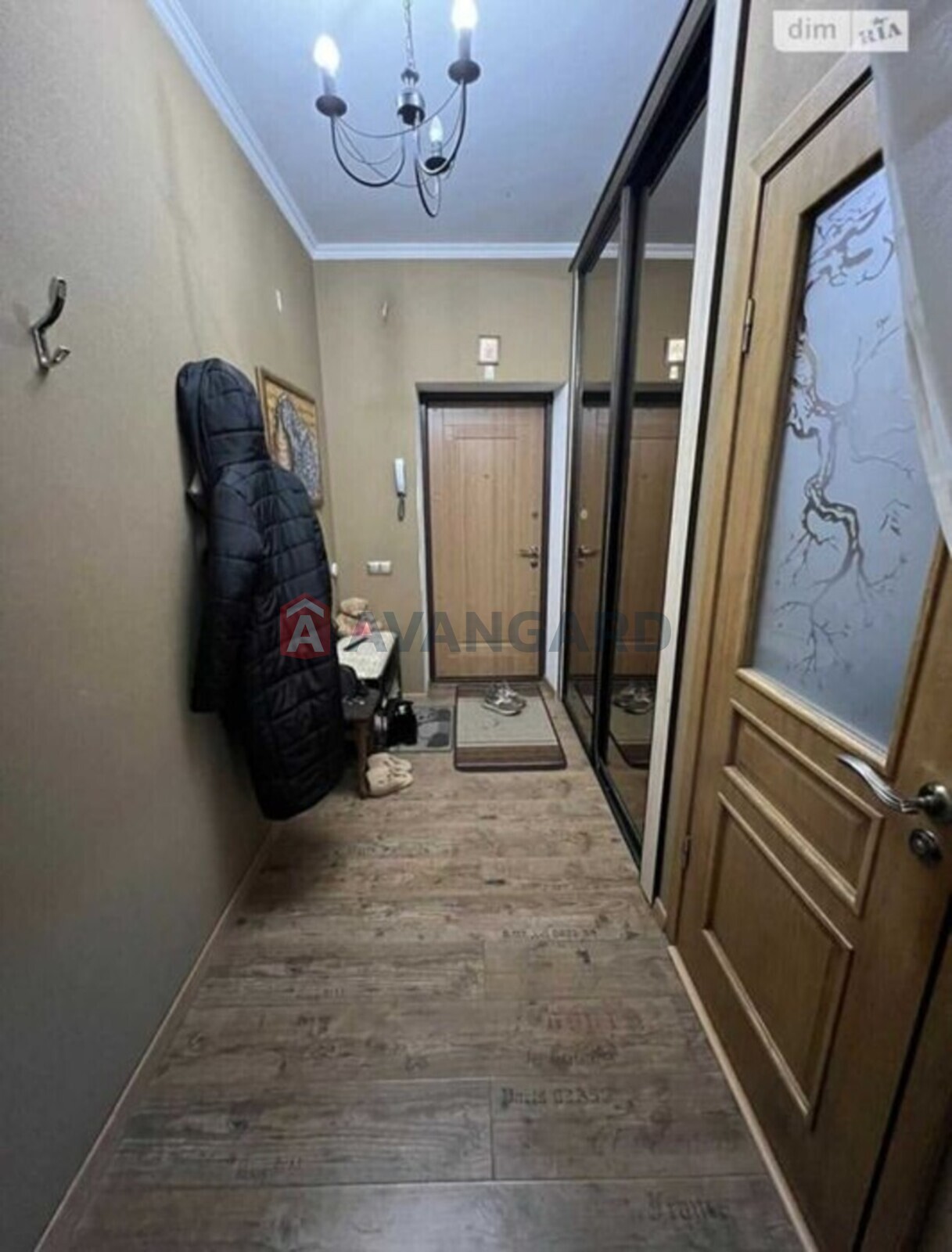 1 ��. ��������, 44/-/10 ��. �., 6/6 ������ ���� 8