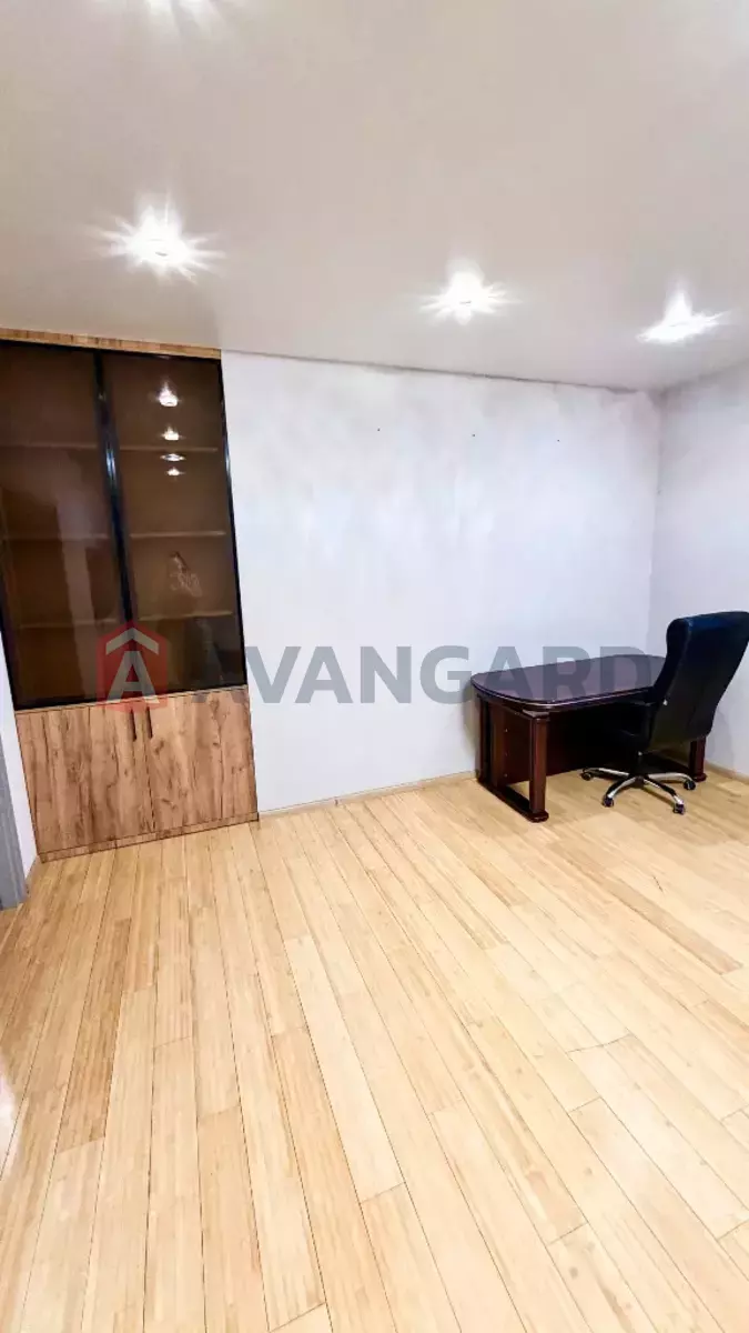 3 ��. ��������, 116/-/- ��. �., 4/12 ������ ���� 17