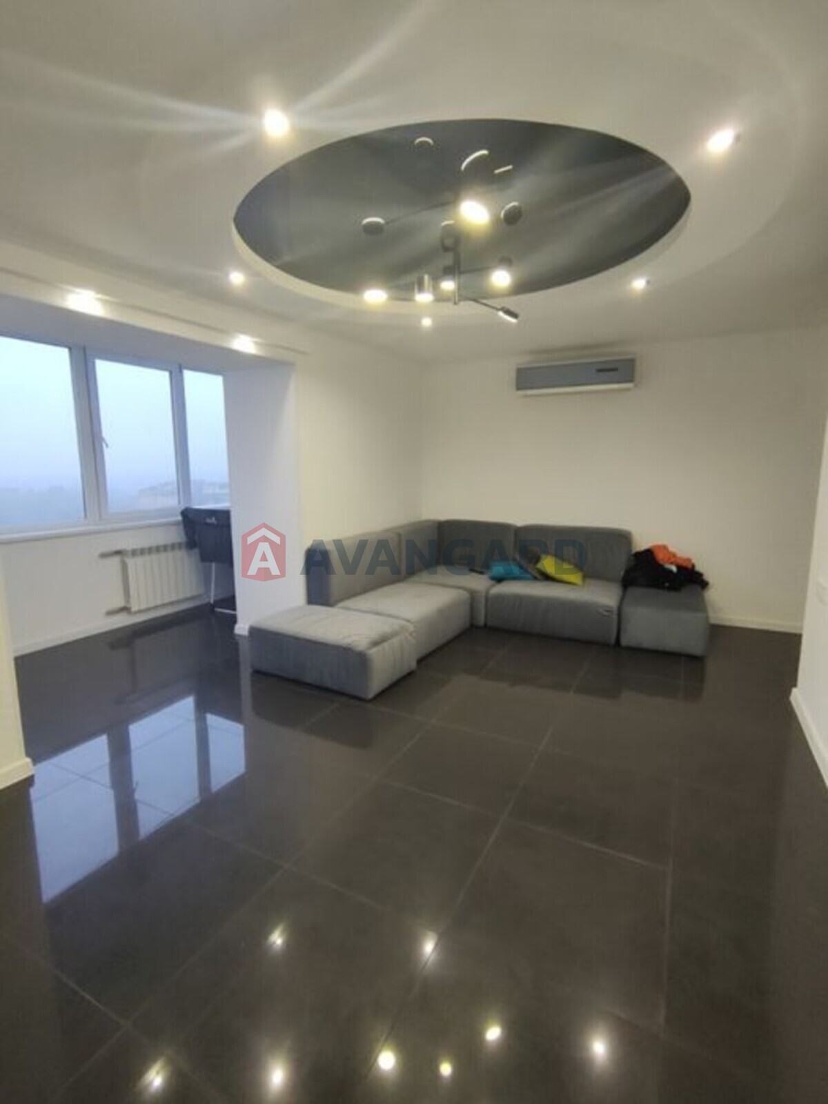 3 ����. ��������, 89/-/20 ��. �., 13/16 ���� ���� 16