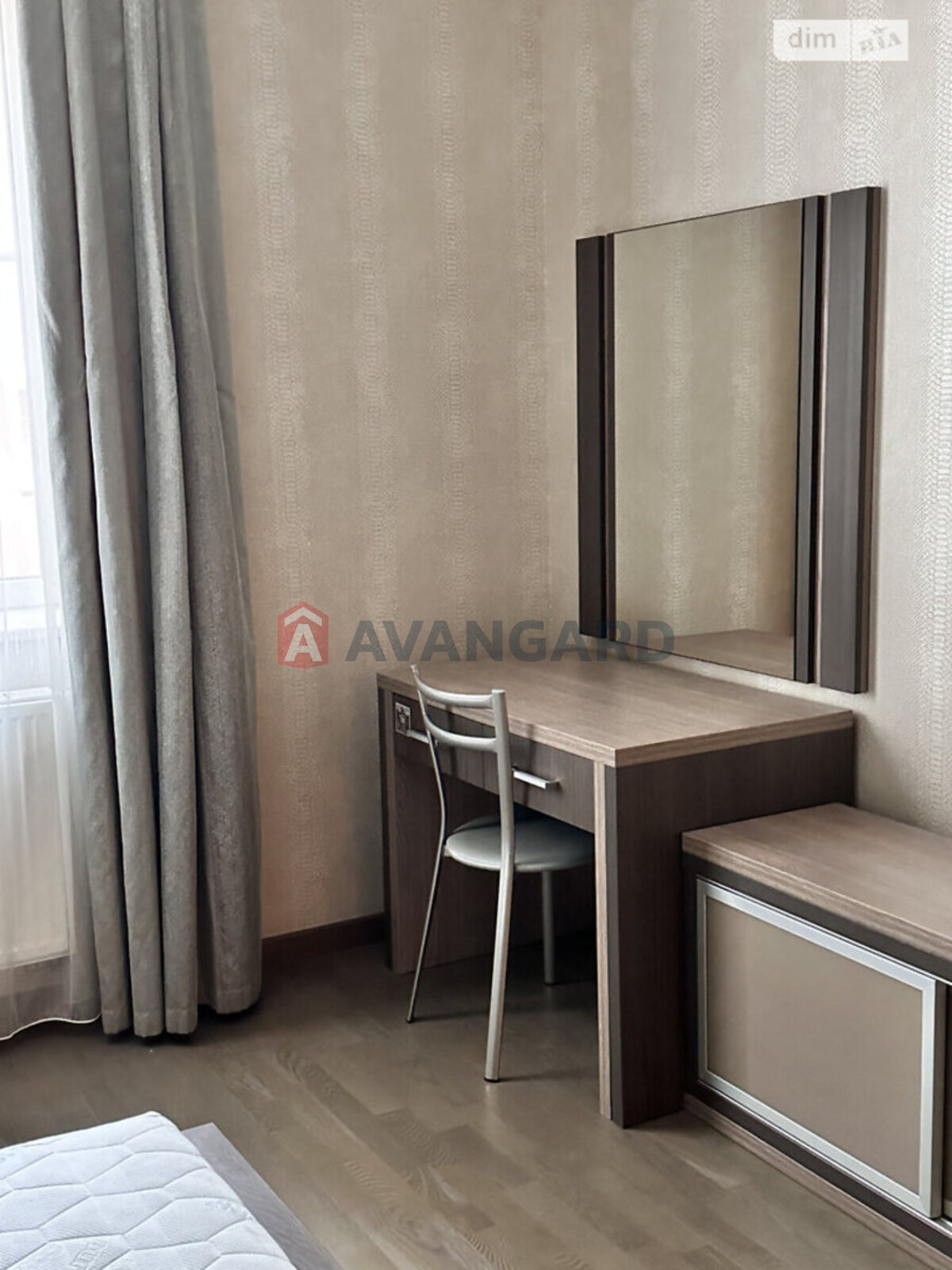 2 ��. ��������, 82/60/15 ��. �., 2/7 ������ ���� 2