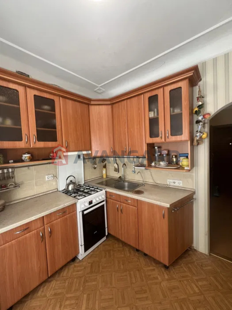 2 . , 56/-/7 . ., 2/4   1