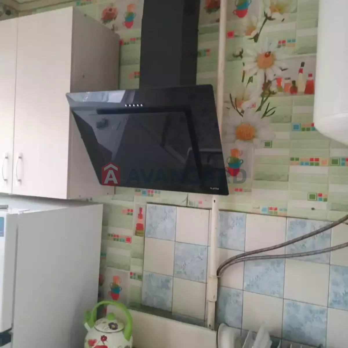 1 ����. ��������, 23/-/4 ��. �., 4/9 ���� ���� 8