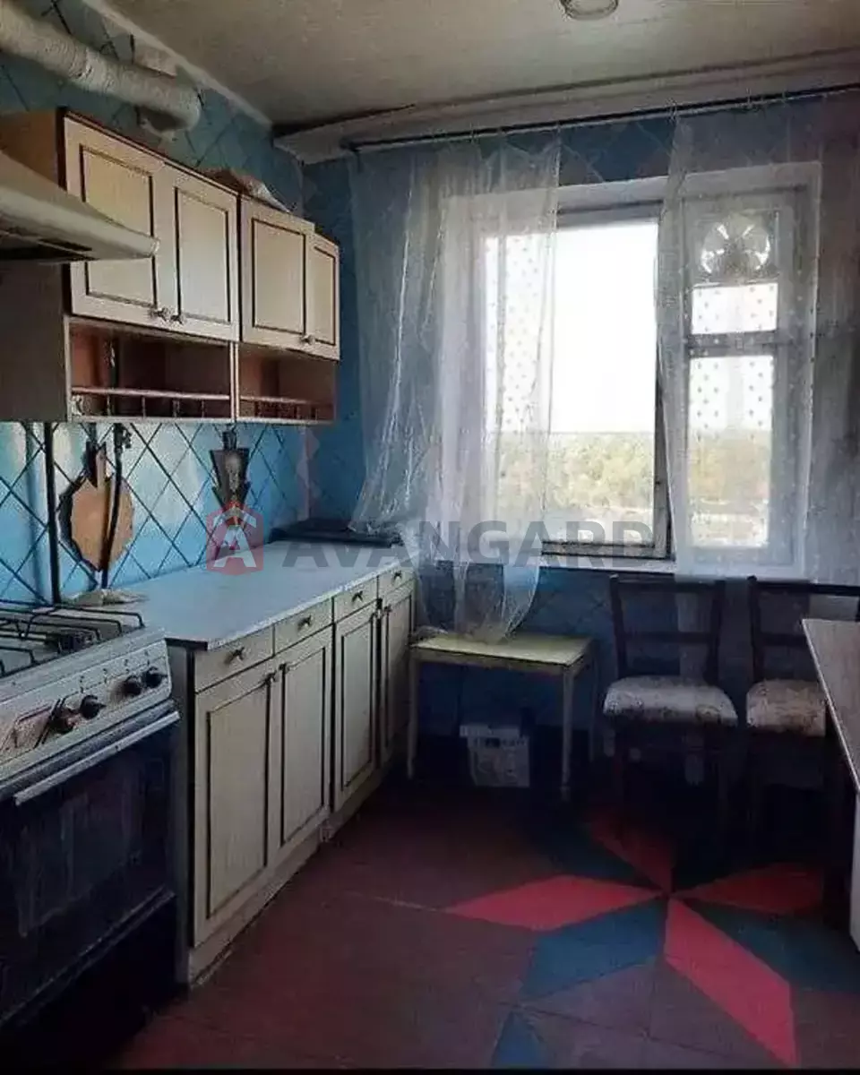 3 ��. ��������, 70/-/9 ��. �., 10/10 ������ ���� 2