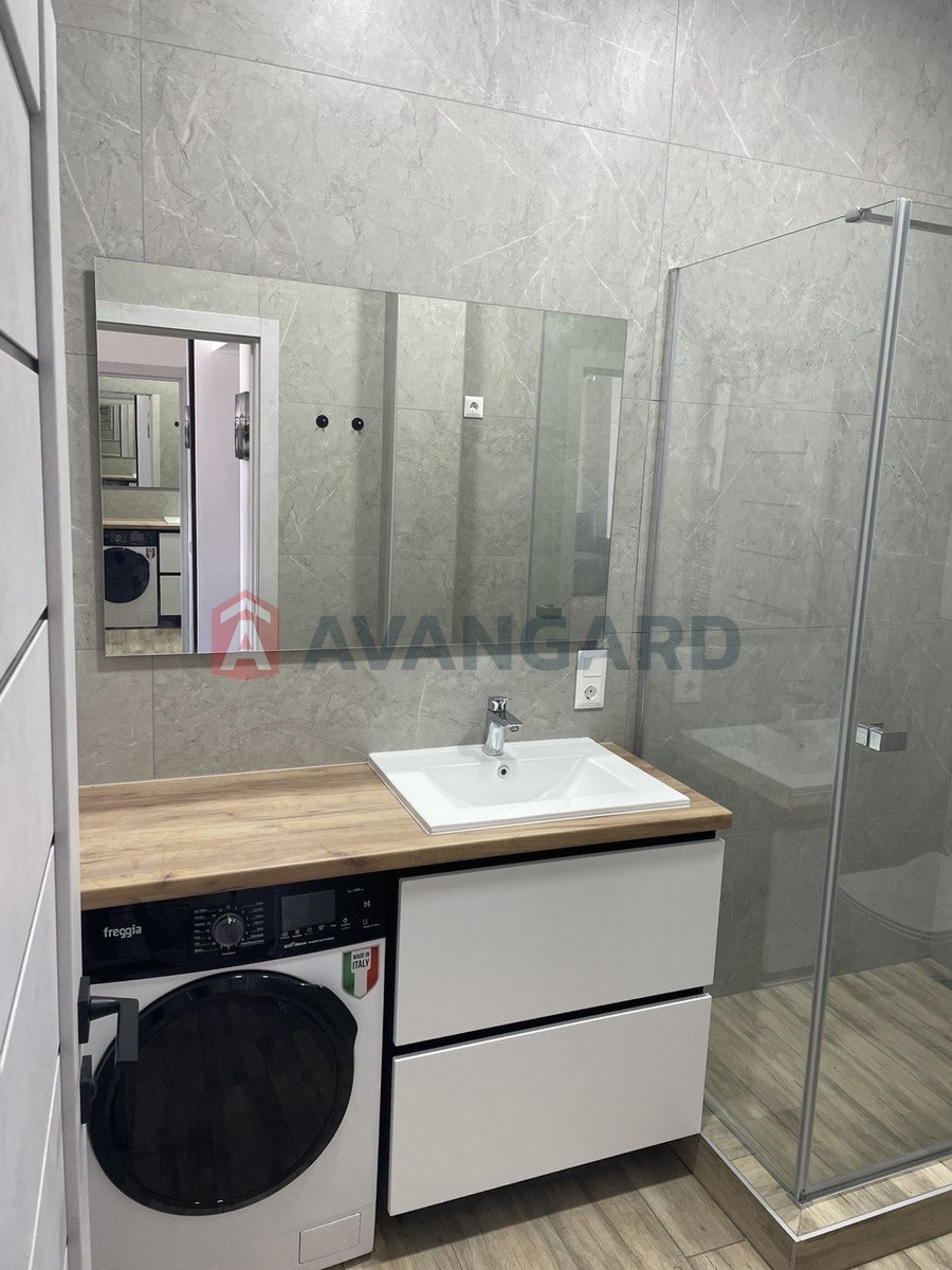 2 ��. ��������, 50/-/- ��. �., 9/9 ������ ���� 8