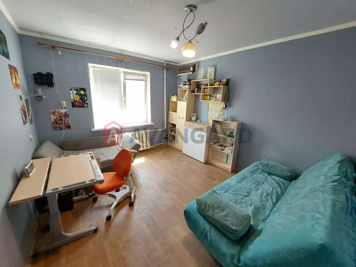 2 ��. ��������, 56/33/8 ��. �., 6/9 ������ ���� 4