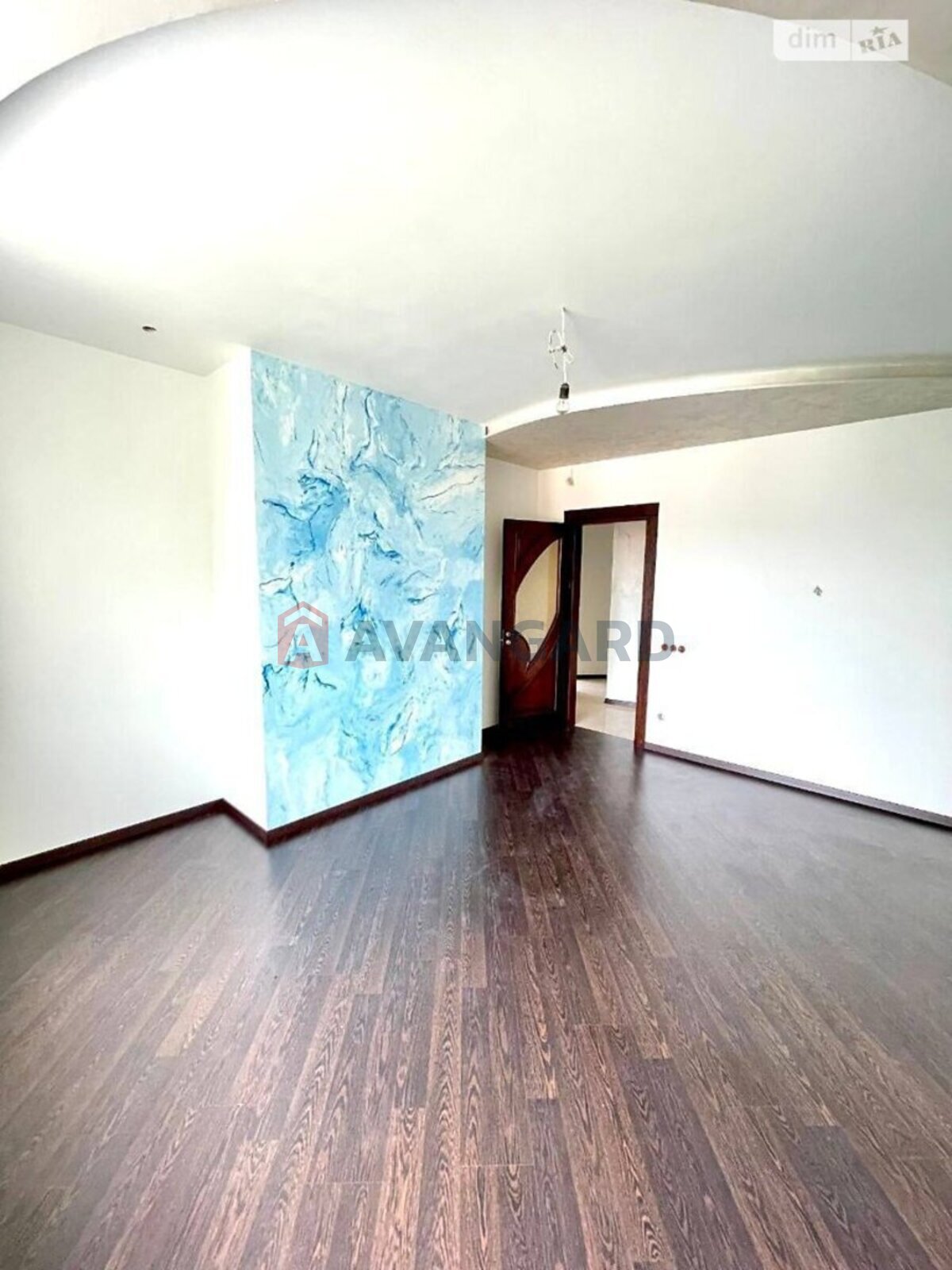 5 ��. ��������, 197/-/- ��. �., 3/6 ������ ���� 6