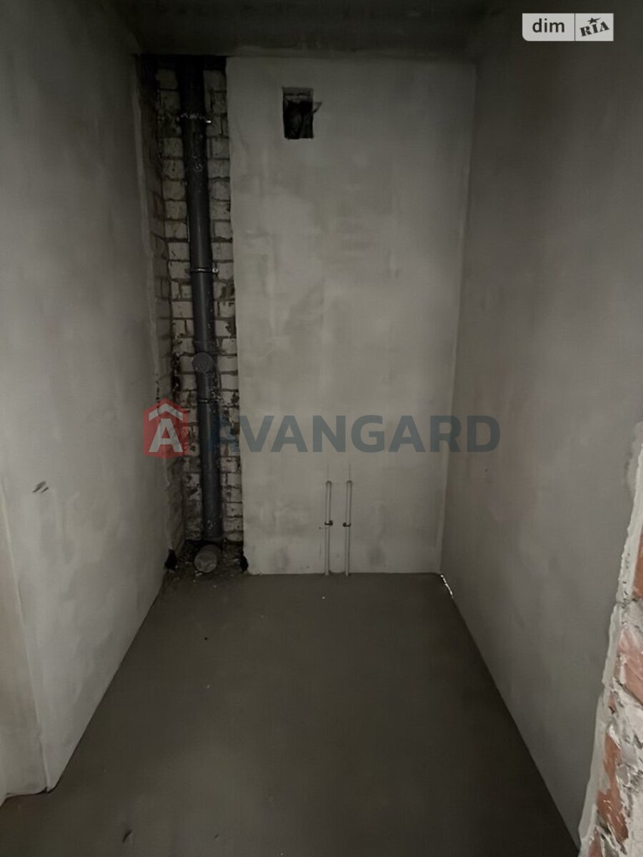 2 ��. ��������, 67/35/16 ��. �., 10/11 ������ ���� 8