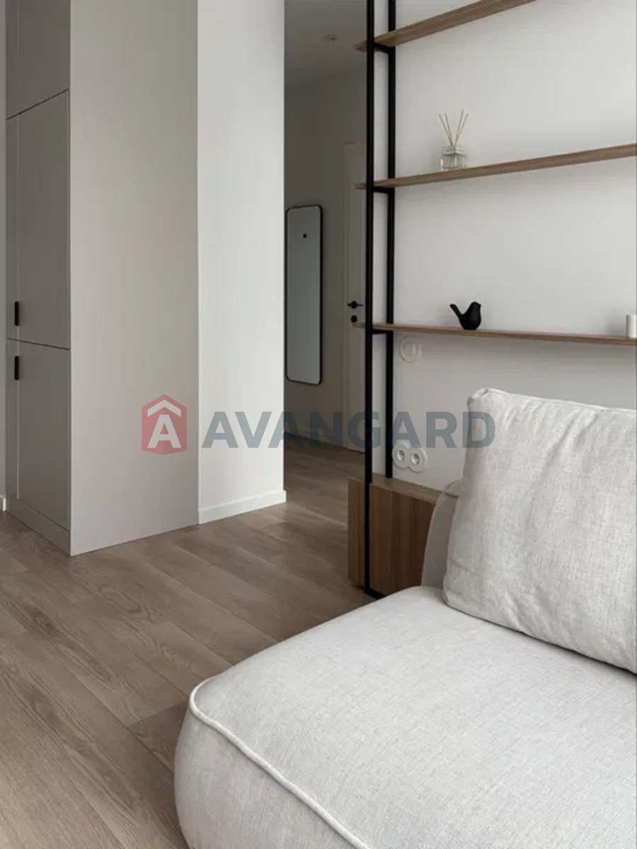 1 ��. ��������, 37/-/16 ��. �., 7/9 ������ ���� 9