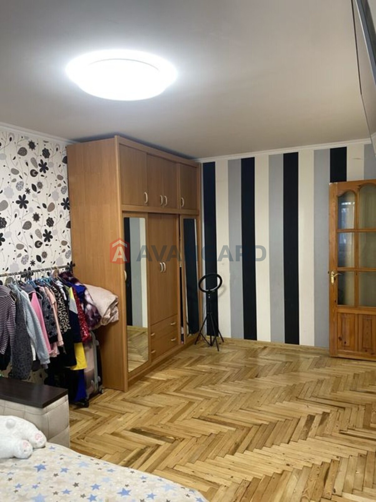 2 ����. ��������, 48/-/6 ��. �., 4/5 ���� ���� 6