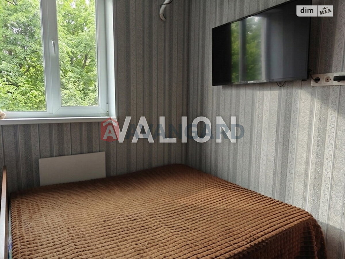 1 ��. ��������, 40/29/12 ��. �., 1/2 ������ ���� 10