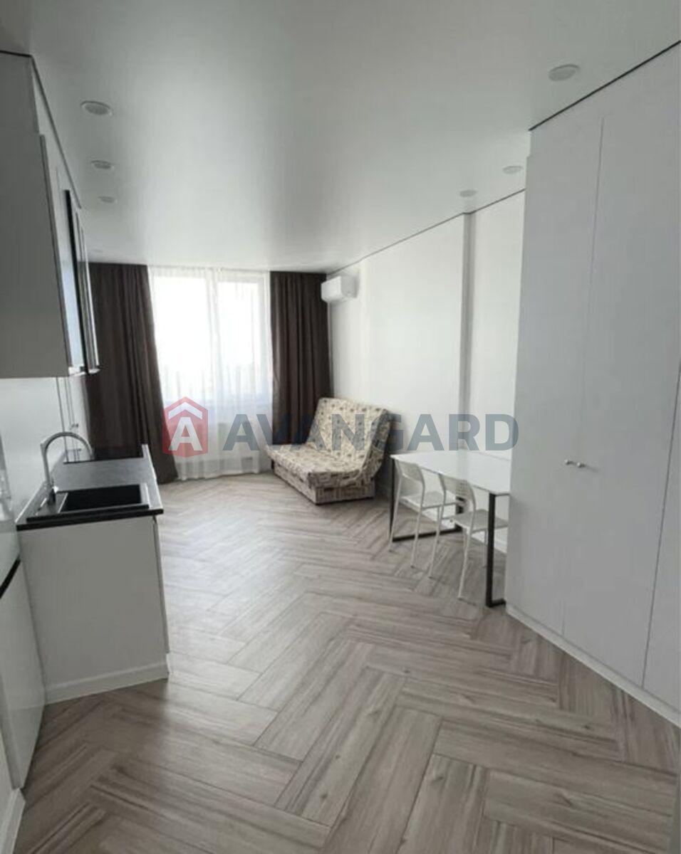 1 ��. ��������, 37/-/20 ��. �., 24/25 ������ ���� 13