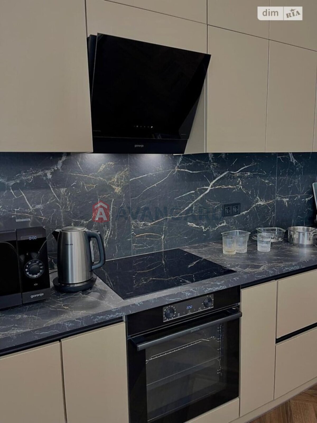 3 ��. ��������, 78/-/43 ��. �., 3/8 ������ ���� 5