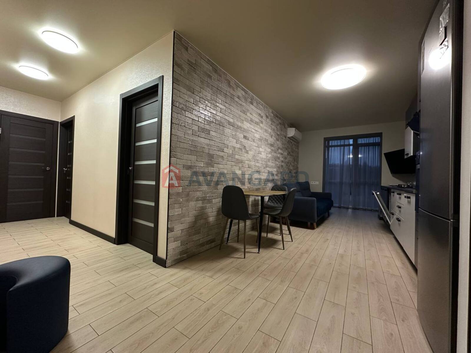 2 ��. ��������, 58/-/- ��. �., 12/12 ������ ���� 1