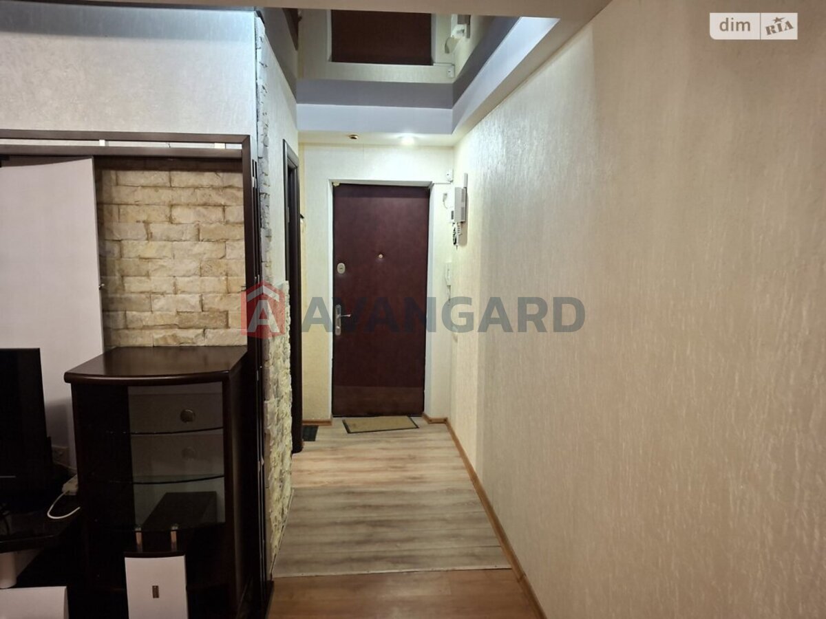 2 ��. ��������, 53/36/6 ��. �., 7/9 ������ ���� 9