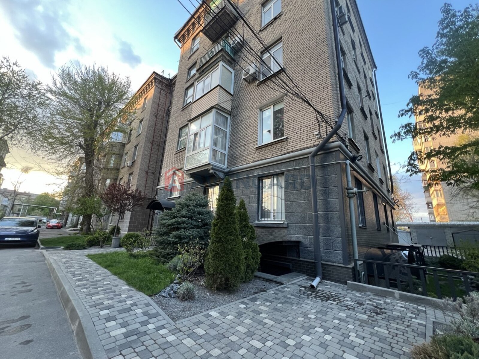 2 ��. ��������, 50/30/7 ��. �., 2/5 ������ ���� 21