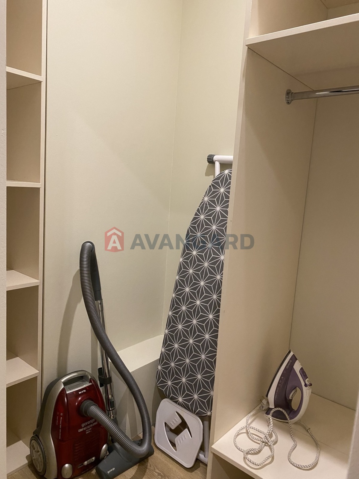 2 ��. ��������, 68/26/23 ��. �., 16/26 ������ ���� 10