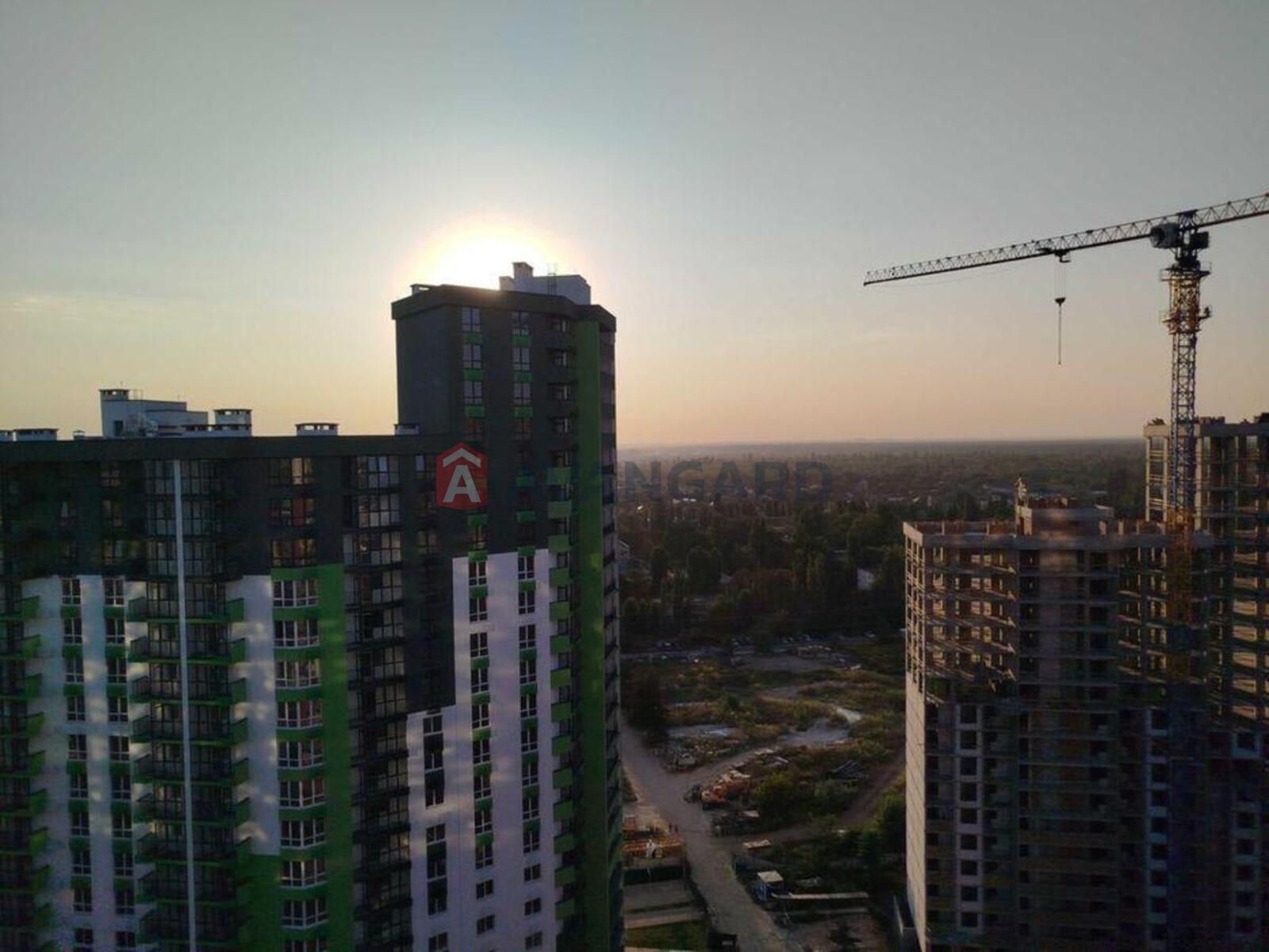 3 ��. ��������, 95/-/16 ��. �., 21/24 ������ ���� 3