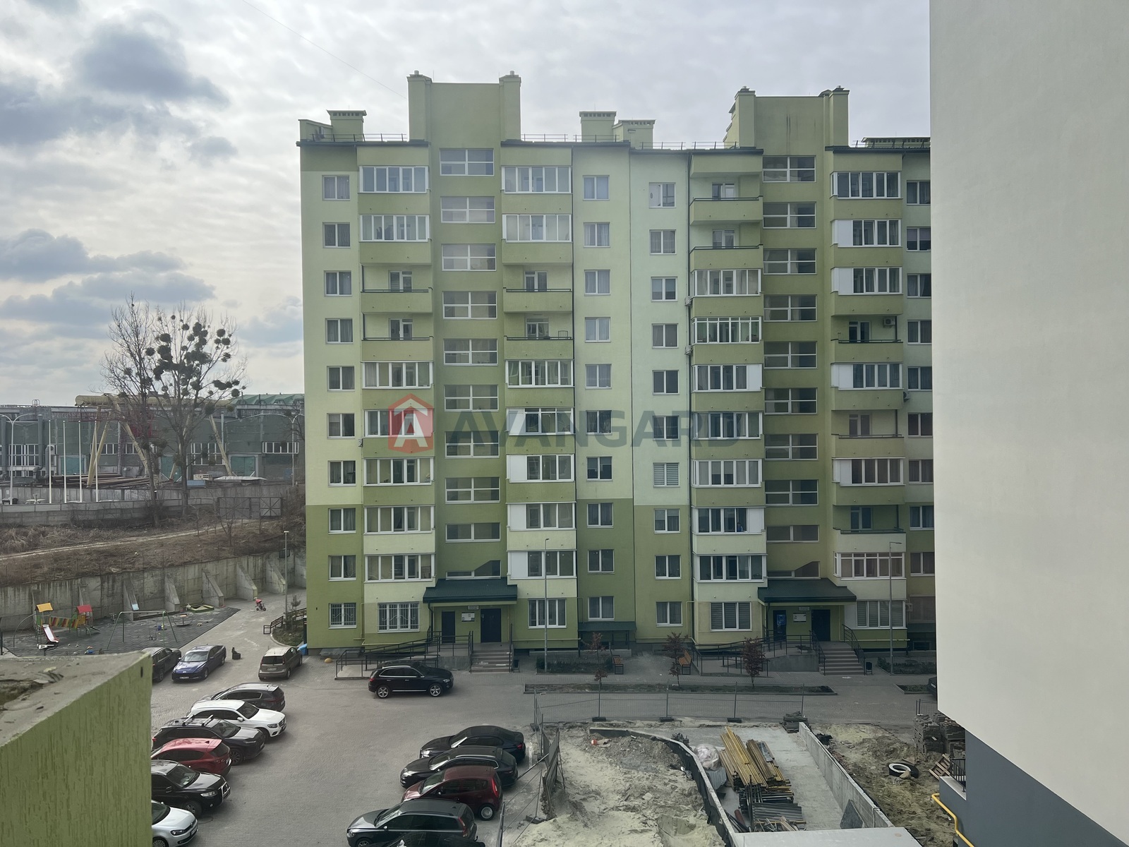 1 ��. ��������, 43/19/12 ��. �., 5/10 ������ ���� 9