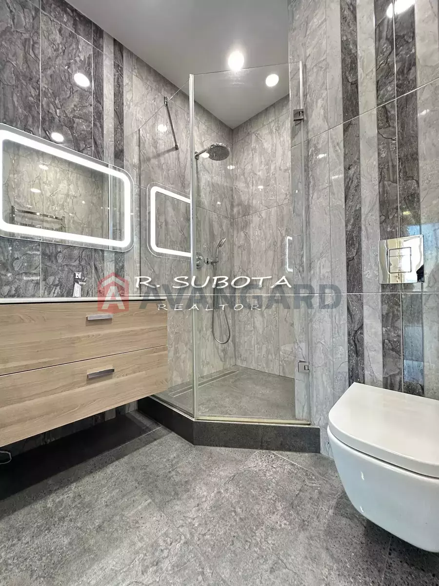 4 . , 83/-/- . ., 19/21   8