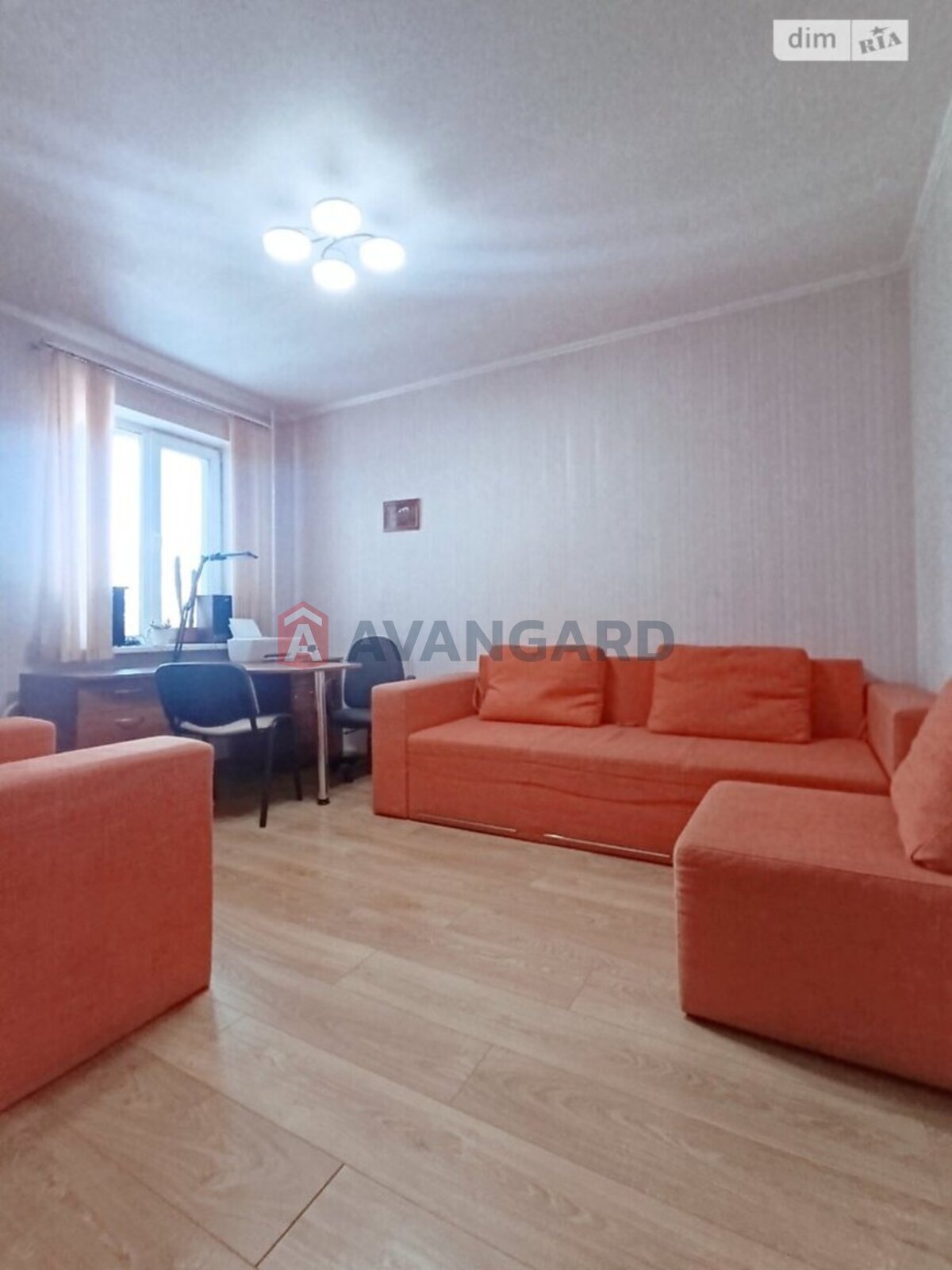 4 ��. ��������, 82/-/- ��. �., 2/9 ������ ���� 4