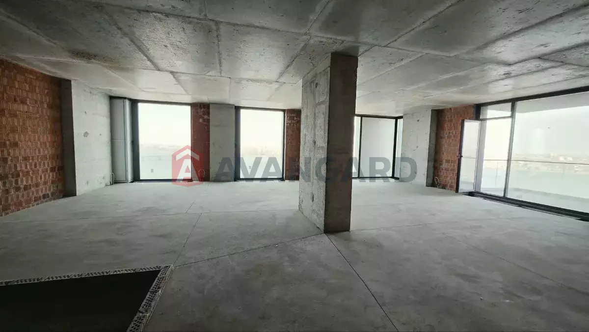 5 ��. ��������, 215/-/- ��. �., 20/36 ������ ���� 6