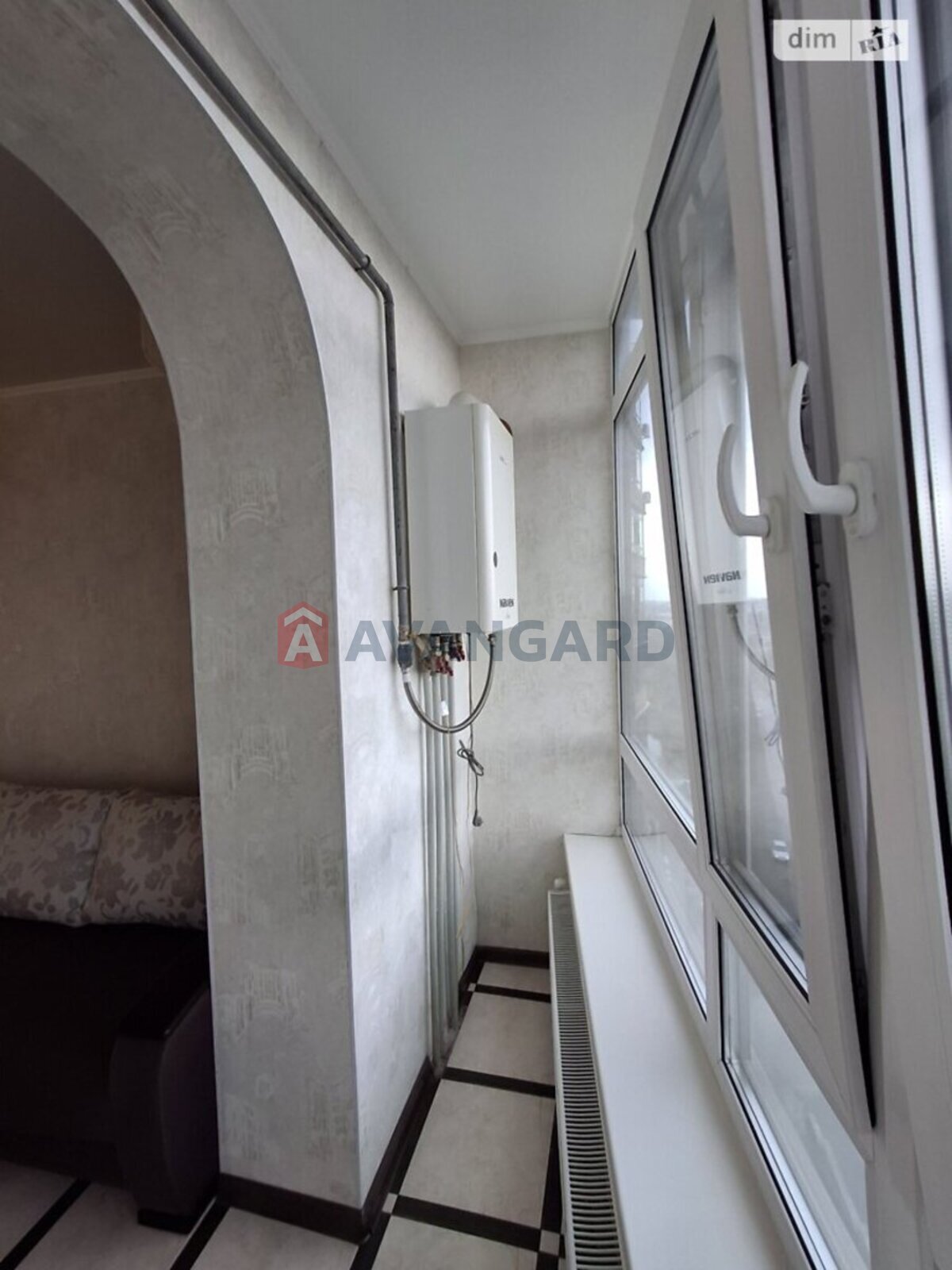 1 ��. ��������, 57/-/- ��. �., 9/12 ������ ���� 17